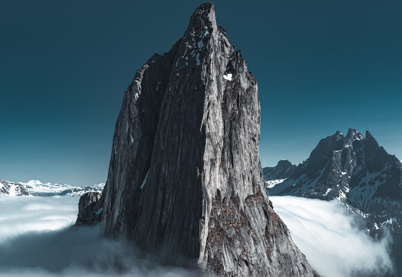 montagne-nuage-800x551